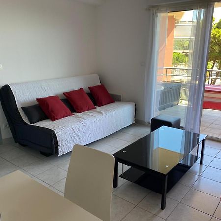 Appartement 4 Pers - Terrasse - Vue Mer - Proche Plage Saint-Pierre-la-Mer  Extérieur photo